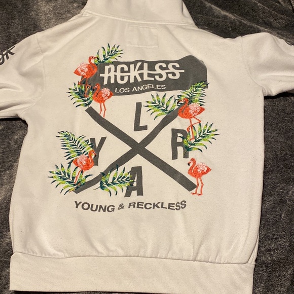 White Y&R sweater - Picture 3 of 3